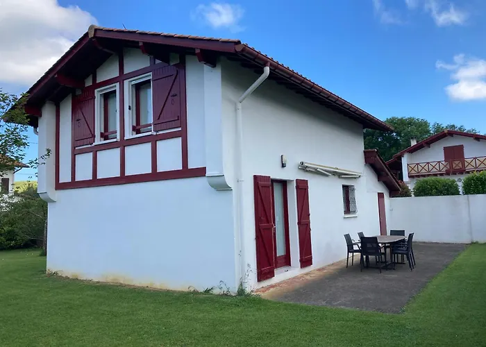 Maison Lore Mendi Elbarron * Saint-Pée-sur-Nivelle