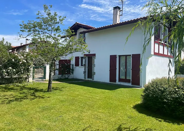 Maison Lore Mendi Elbarron Ferienhaus Saint-Pée-sur-Nivelle
