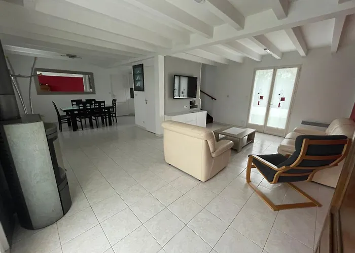 Maison Lore Mendi Elbarron *