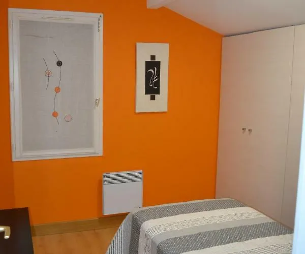 Maison Lore Mendi Elbarron *